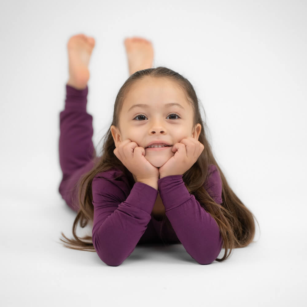 Sanft zur empfindlichen Haut
Seidenweich, hypoallergen & ohne Reibung – ideal für Kinder mit sensibler Haut oder Ekzemen.