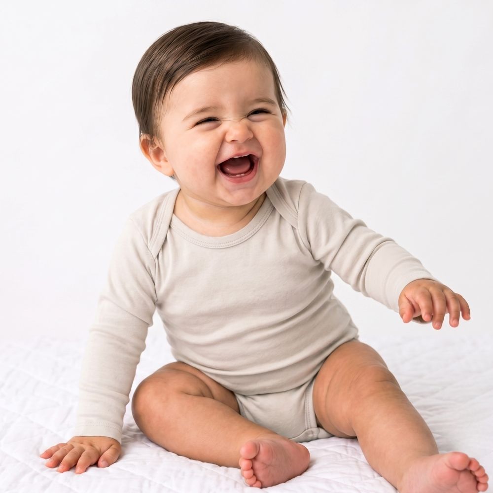 Sanft zur empfindlichen Haut |
Seidenweich, hypoallergen & ohne Reibung – ideal für Kinder mit sensibler Haut oder Ekzemen.